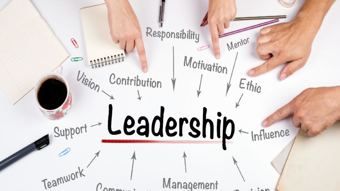 7 Tips to Improve People Management Skills for Better Workplace Collaboration